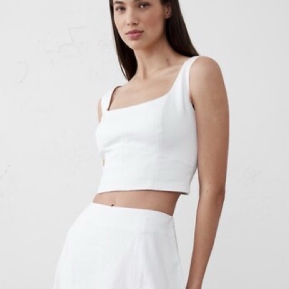 White cropped linen blend square-Neck Tank Top with matching skirt